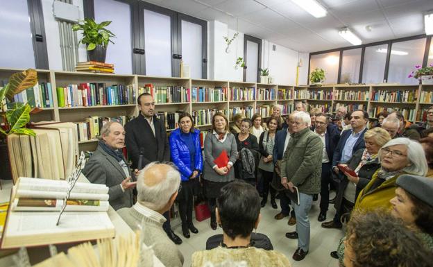 La Librería Solidaria de Amica abre sus puertas en Torrelavega