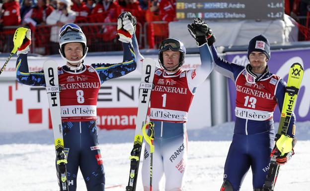 Pinturault gana eslalon de Val d'Isère y se pone líder del Mundial de esquí alpino