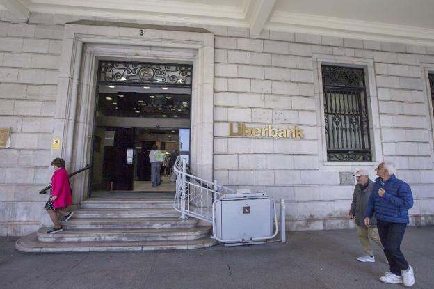 Los sindicatos de Liberbank se unen para demandar al banco ante la Audiencia Nacional