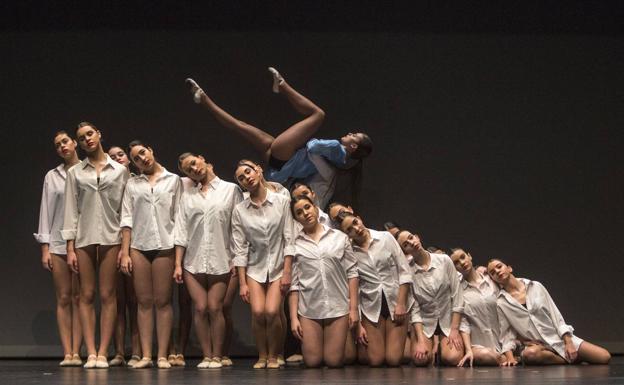 Las coreografías más solidarias de la Escuela de Danza Gloria Rueda a favor de Amara