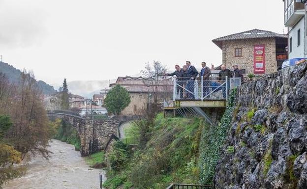 Blanco apuesta por el emprendimiento de las zonas rurales por ser «lugares vivos y dinámicos que debemos apoyar»