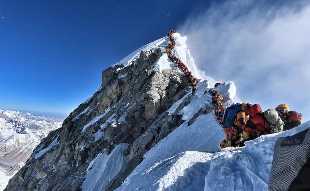 Algo más que 11.000 euros para subir el Everest