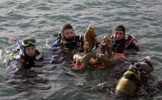 El Club de buceo Galatea instalará este sábado su tradicional belén subacuático en Suances