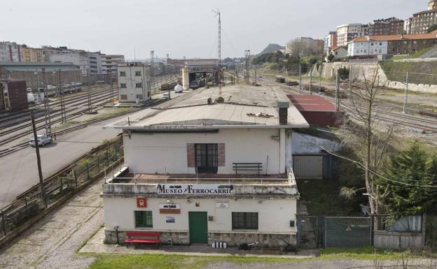 El Museo del Ferrocarril, en vilo por la reordenación en los terrenos de Adif