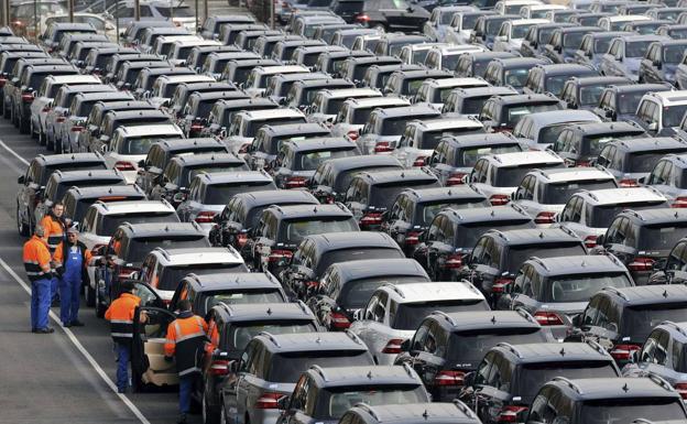 Las matriculaciones caen en Cantabria un 13,6%, el segundo mayor descenso de España