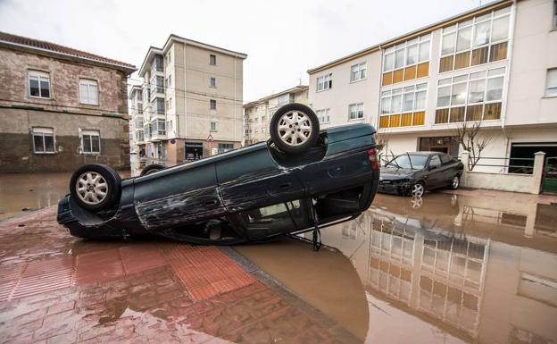 Reinosa urge a la Delegación que se agilicen los trámites para que los afectados por las riadas puedan cobrar