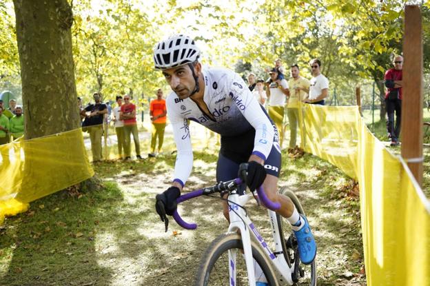 Esteban y Suárez, favoritos hoy al título regional