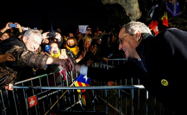 Los manifestantes se plantan a las puertas de la Cámara catalana