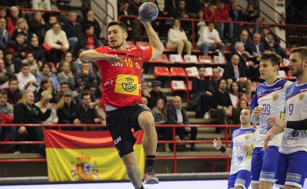 España se lleva el triunfo final en el Torneo Internacional de Torrelavega tras derrotar a Rusia