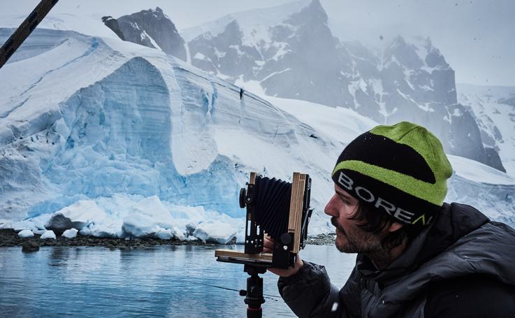 Jonatan García se recupera en Katmandú tras caer 12 metros por una grieta en su ascenso al Everest