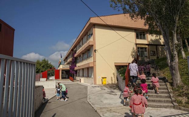 Educación invierte más de 84.000 euros en varias mejoras del CEIP 'Mata Linares' de San Vicente de la Barquera