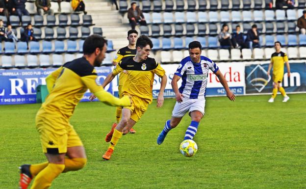 Segunda derrota de la Gimnástica en El Malecón, con Mateo García sentado en la grada