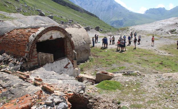 El Gobierno y Camaleño estudian la recuperación ambiental de la antigua mina de Áliva