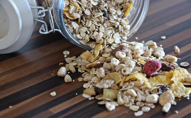 Haz en casa galletas crujientes de frutos secos