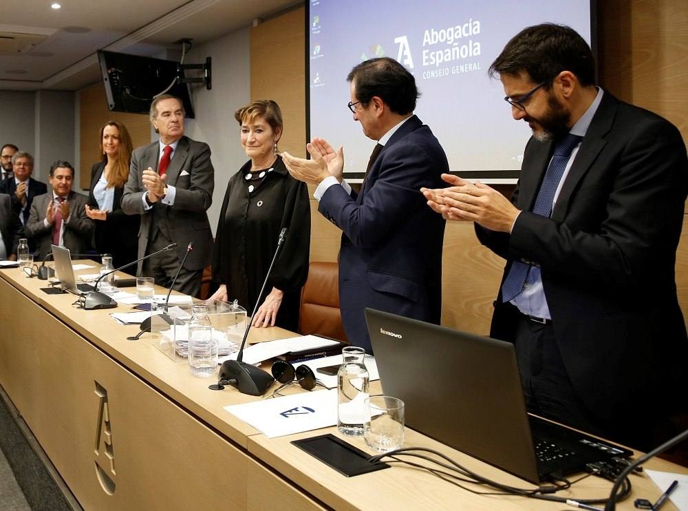 La abogada cántabra Victoria Ortega, reelegida presidenta del Consejo General de la Abogacía Española