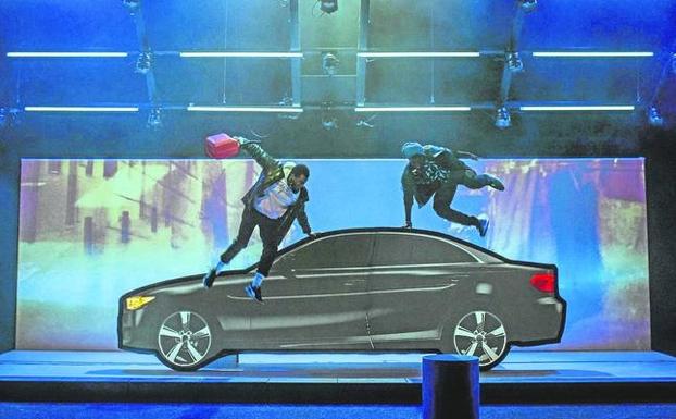 El teatro grita en Santander contra el racismo y documenta los años sesenta