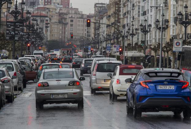 Santander y Torrelavega deberán crear zonas restringidas al tráfico como Madrid