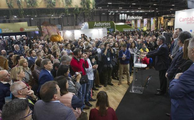 «Debemos conseguir que Cantabria tenga cuatro meses de verano»