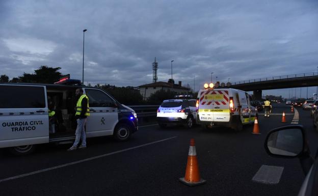 La autovía A-67 se ha atascado a primera hora por un accidente múltiple en Bezana