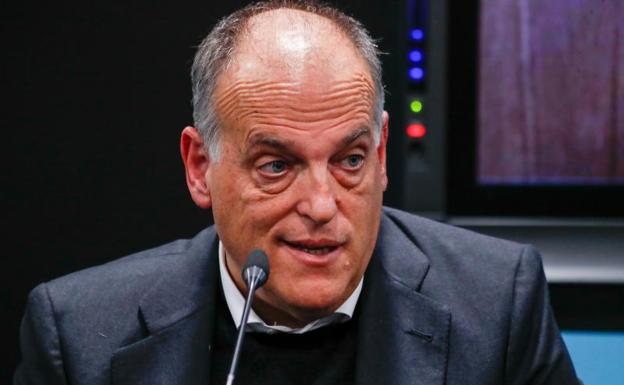 Tebas: «No me sorprende que Rajoy pueda optar a la presidencia de la FEF»