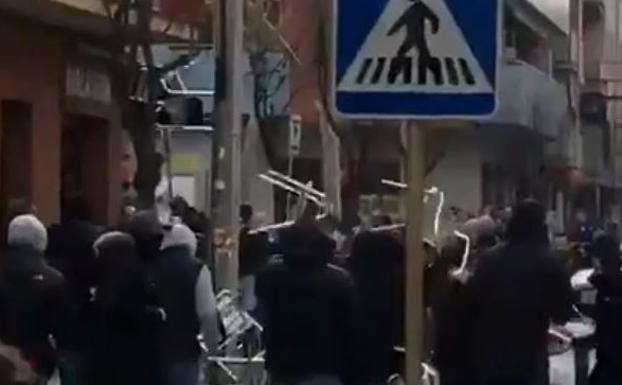 Pelea entre ultras en las inmediaciones del campo del Espanyol antes del partido