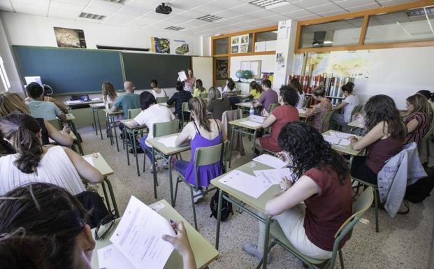 Educación propone un cambio radical para la oposiciones de 2020: primer examen en junio y segundo en septiembre