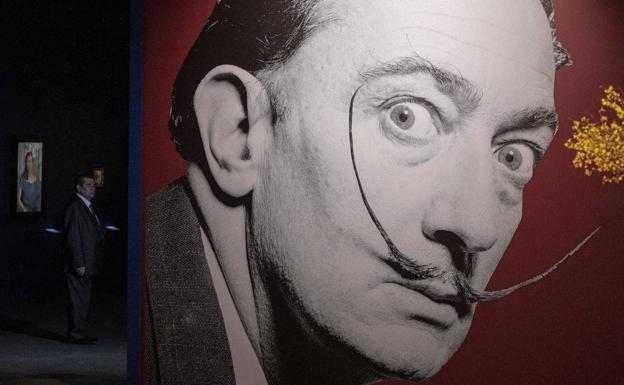 Roban una docena de esculturas de bronce de Dalí de una galería de Estocolmo