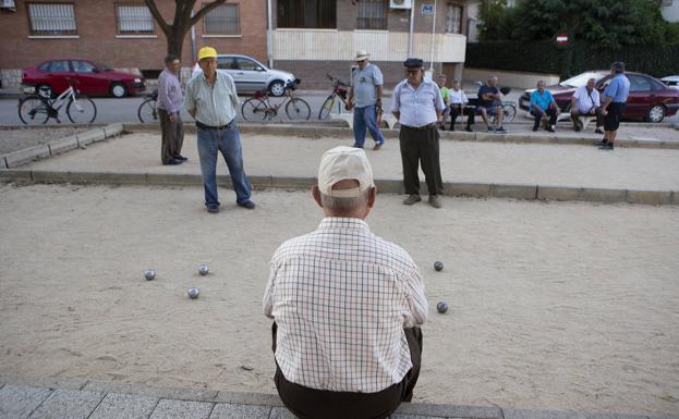 Casi un millón de funcionarios se jubilarán en la próxima década