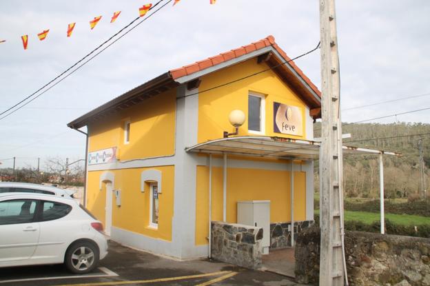 Ceceñas inaugura su centro cívico en la antigua estación de tren de Adif