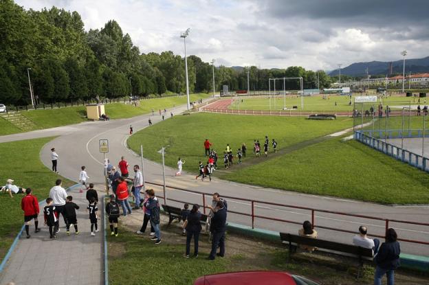 El Ayuntamiento de Torrelavega pagará 1,5 millones a Sniace por el complejo deportivo