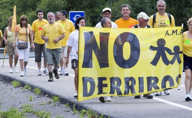 Los afectados por los derribos defienden la mediación para solucionar el conflicto