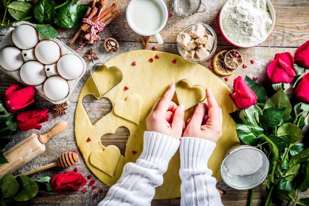 Amor y gastronomía entre libros y películas románticas