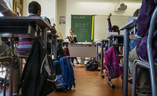 La Policía inmoviliza en Cantabria dos autobuses escolares que circulaban sin permisos