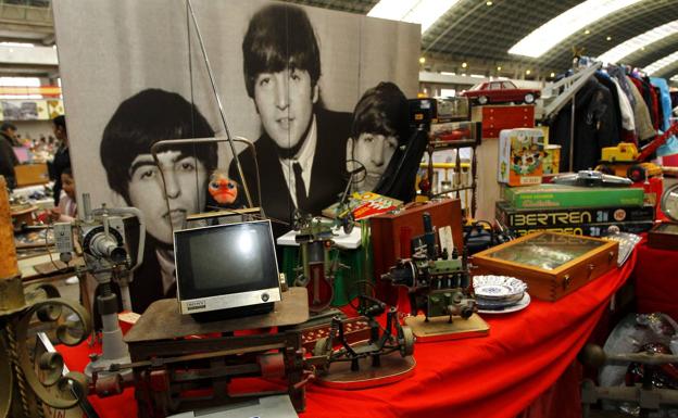 La feria dedicada al reciclaje reúne a más de cien expositores en Torrelavega