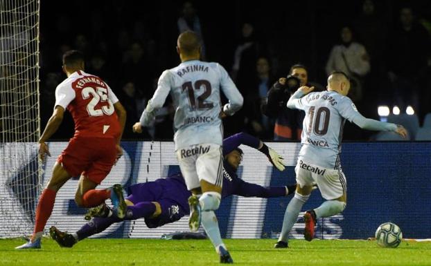 El Celta derrota al Sevilla 'in extremis' y respira