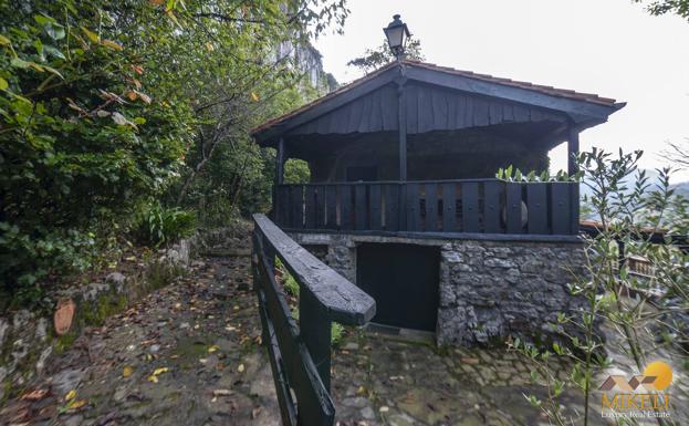 Carmen Martínez Bordiú vende su cabaña de San Roque de Riomiera