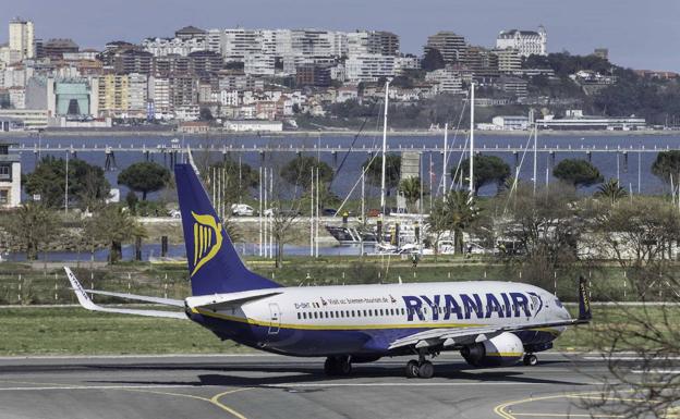 Un tribunal británico dictamina que Ryanair no es responsable de las compensaciones de vuelos afectados por huelgas