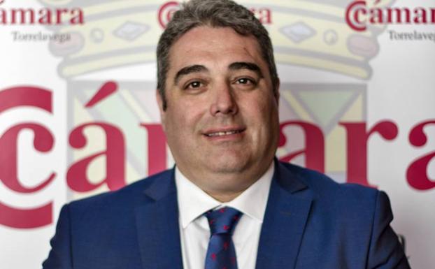 José Luis Quintanilla asume el cargo de presidente de la Cámara de Comercio de Torrelavega