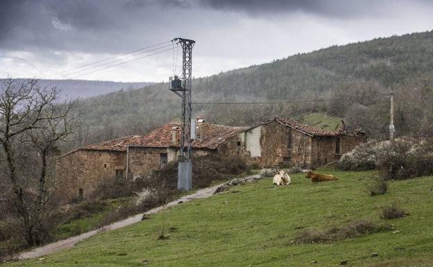 La banda ancha llega a Valderredible, su otra carretera al mundo