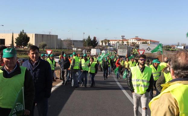 Los agricultores exigen medidas concretas para frenar las protestas