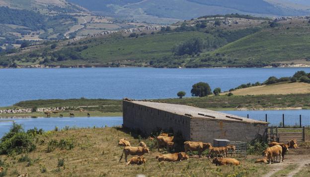 Madrid se compromete con Cantabria a comenzar los trámites del Bitrasvase