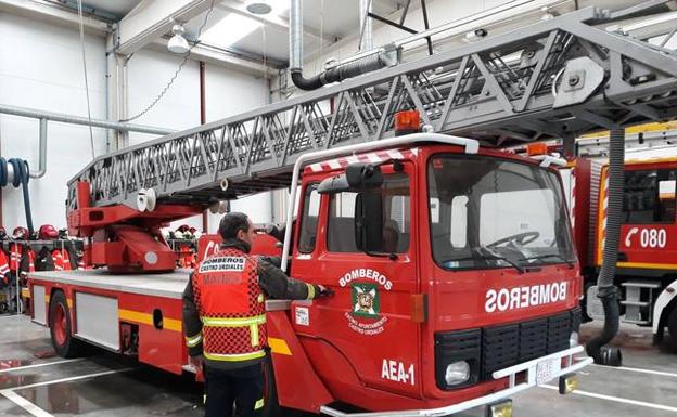 Castro espera recibir en marzo su nuevo camión autoescala para los bomberos