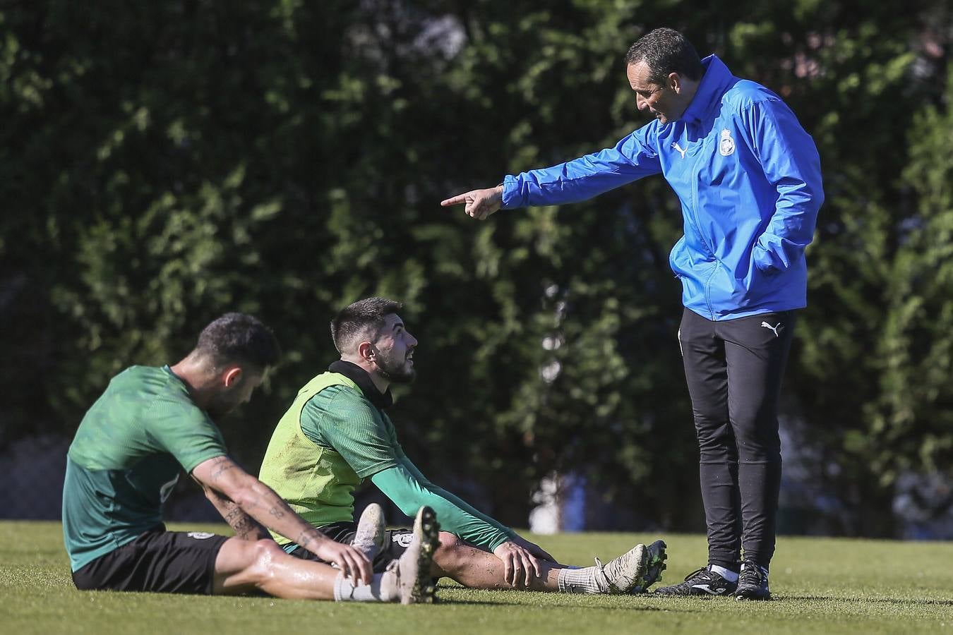 A pesar de las bajas, Oltra no convoca a ningún jugador del Rayo, aunque asegura que «no es desconfianza de la cantera»