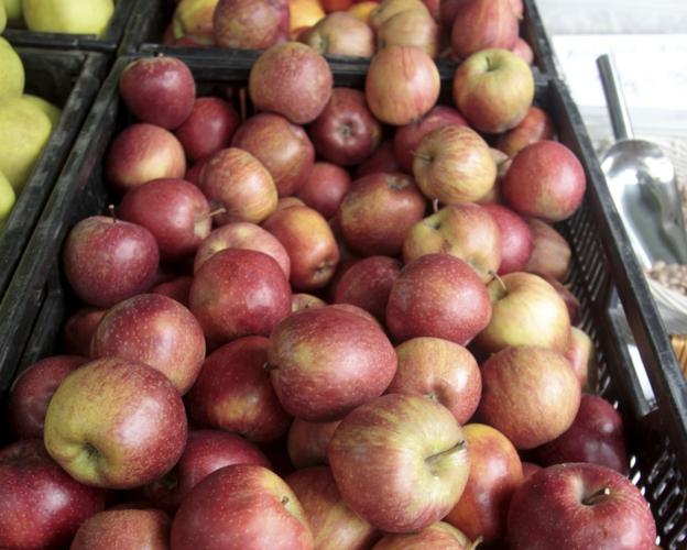 Morder la manzana, un ejercicio dulce y sano