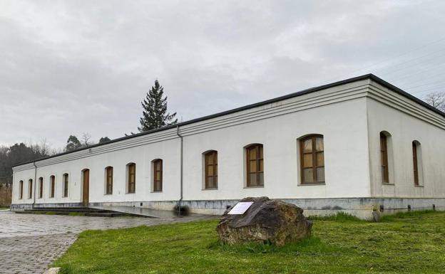 Cartes propone crear un centro de interpretación de la Viesca en el antiguo hospital de la mina