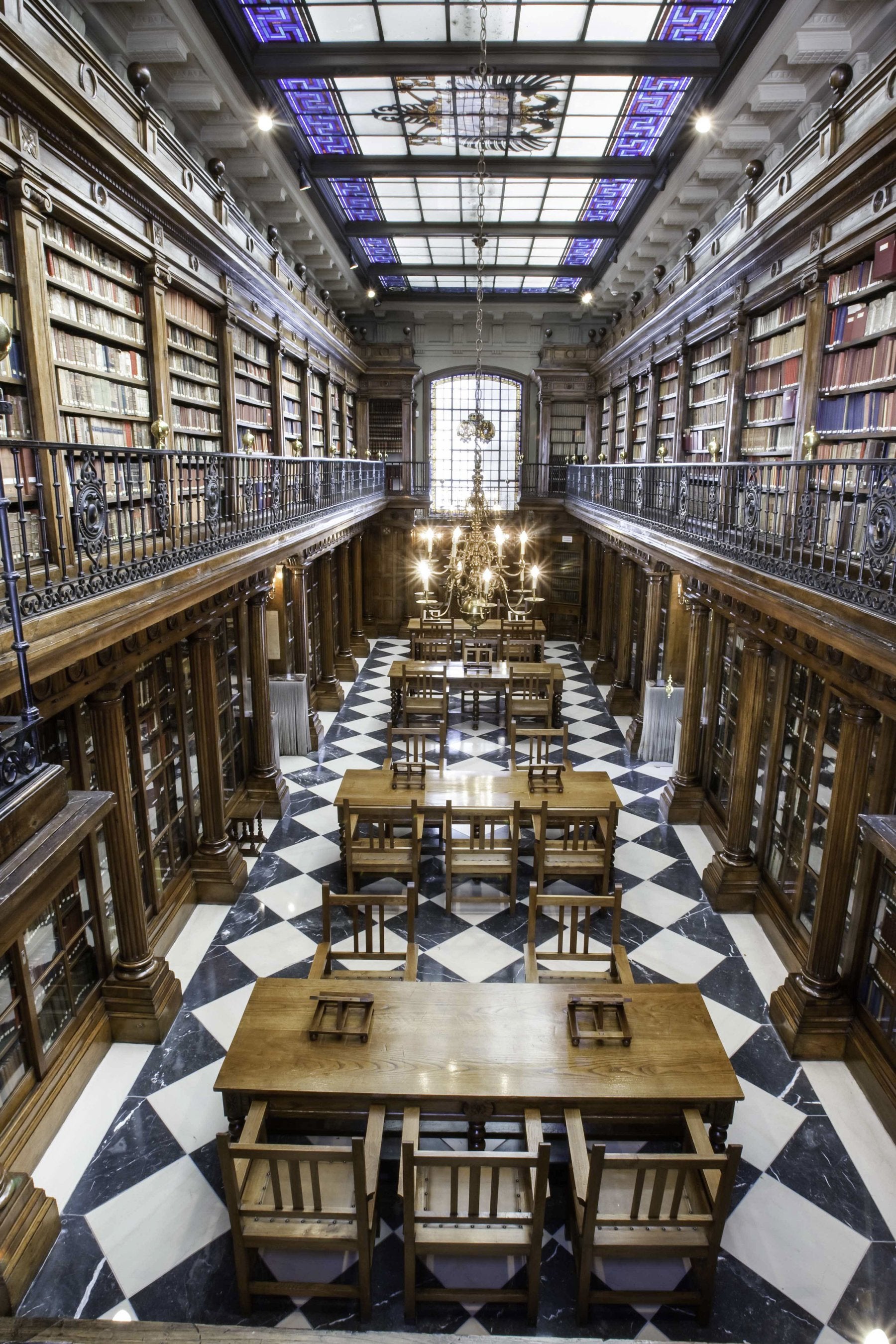 El Ayuntamiento crea la plaza de director de la Biblioteca de Menéndez Pelayo