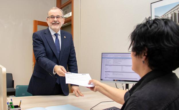 Pazos presenta su candidatura a la reelección como rector de la Universidad de Cantabria