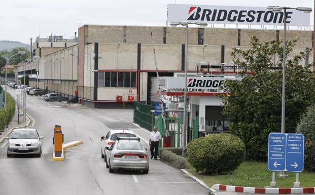 Bridgestone no para su línea de cubiertas de camión de Puente San Miguel