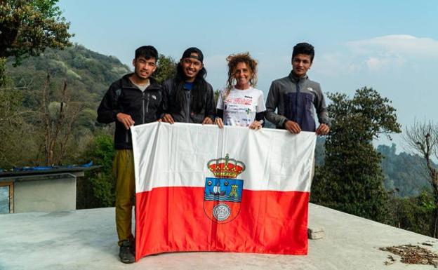 La aventura de la cántabra Raquel García en Nepal, el día 18 en Santander