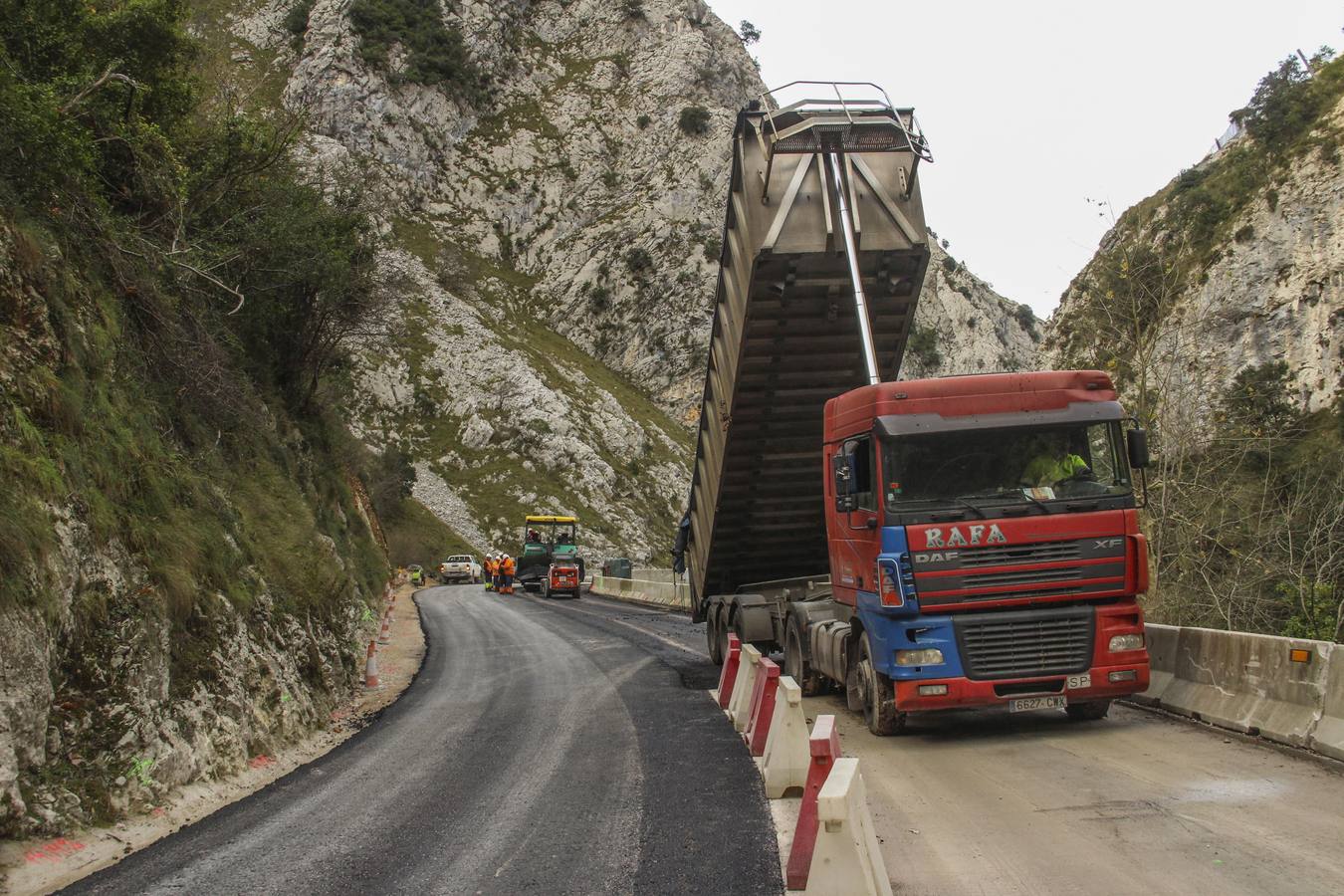 Casares asegura que las obras del Desfiladero irán al Presupuesto del Estado de 2020